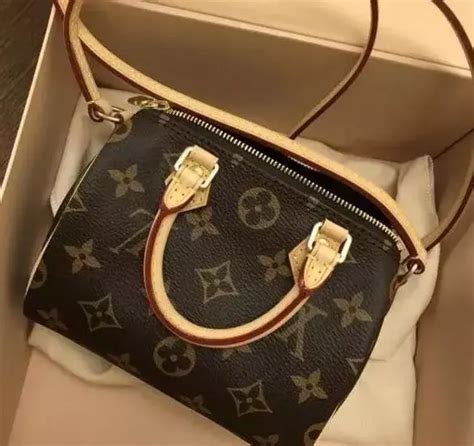 lv 圆 筒 包|Lv speedy 经典包.